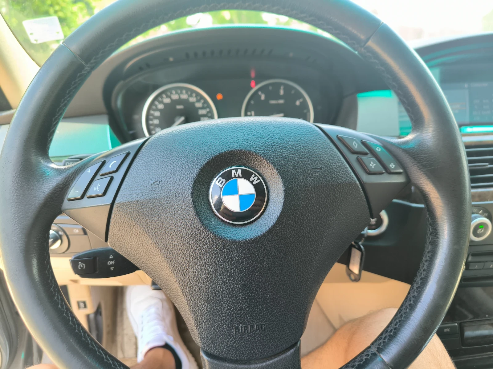 BMW 525 3000, снимка 14 - Автомобили и джипове - 54702435