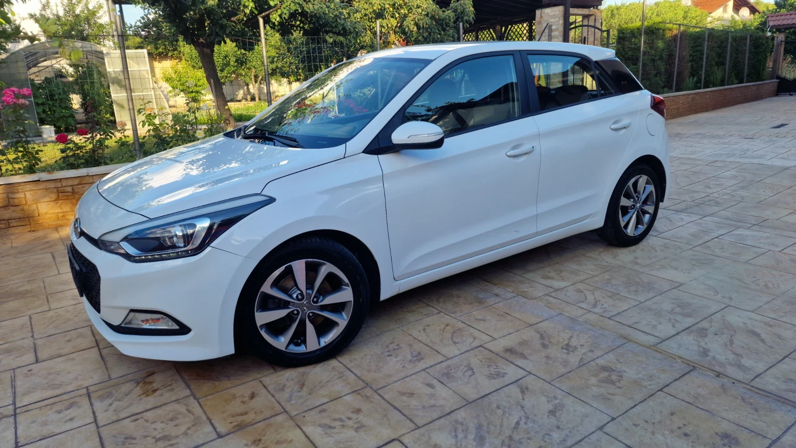 Hyundai I20 1.1CRDi-EURO-6, снимка 6 - Автомобили и джипове - 54962975