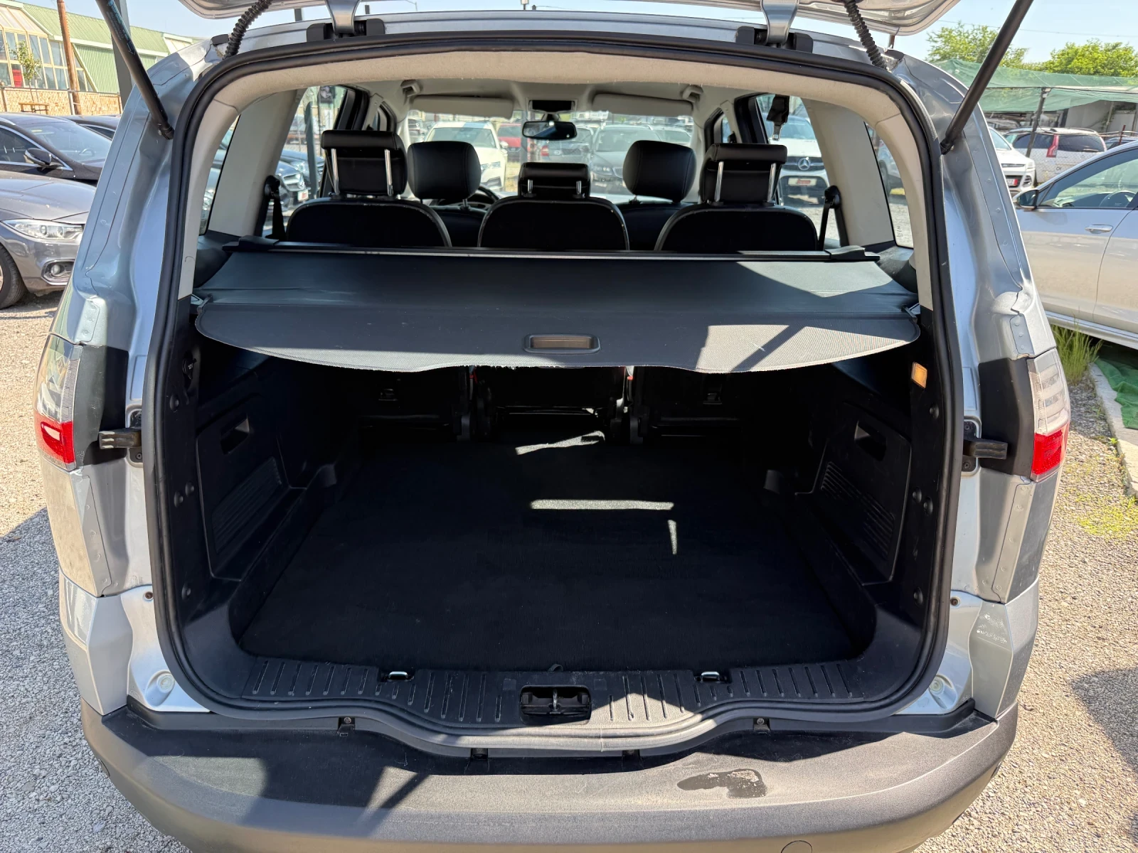 Ford S-Max 2.0TDCI АВТОМАТ* ПОДГРЕВ* АЛКАНТАРА* ШВЕЙЦАРИЯ, снимка 8 - Автомобили и джипове - 55183355