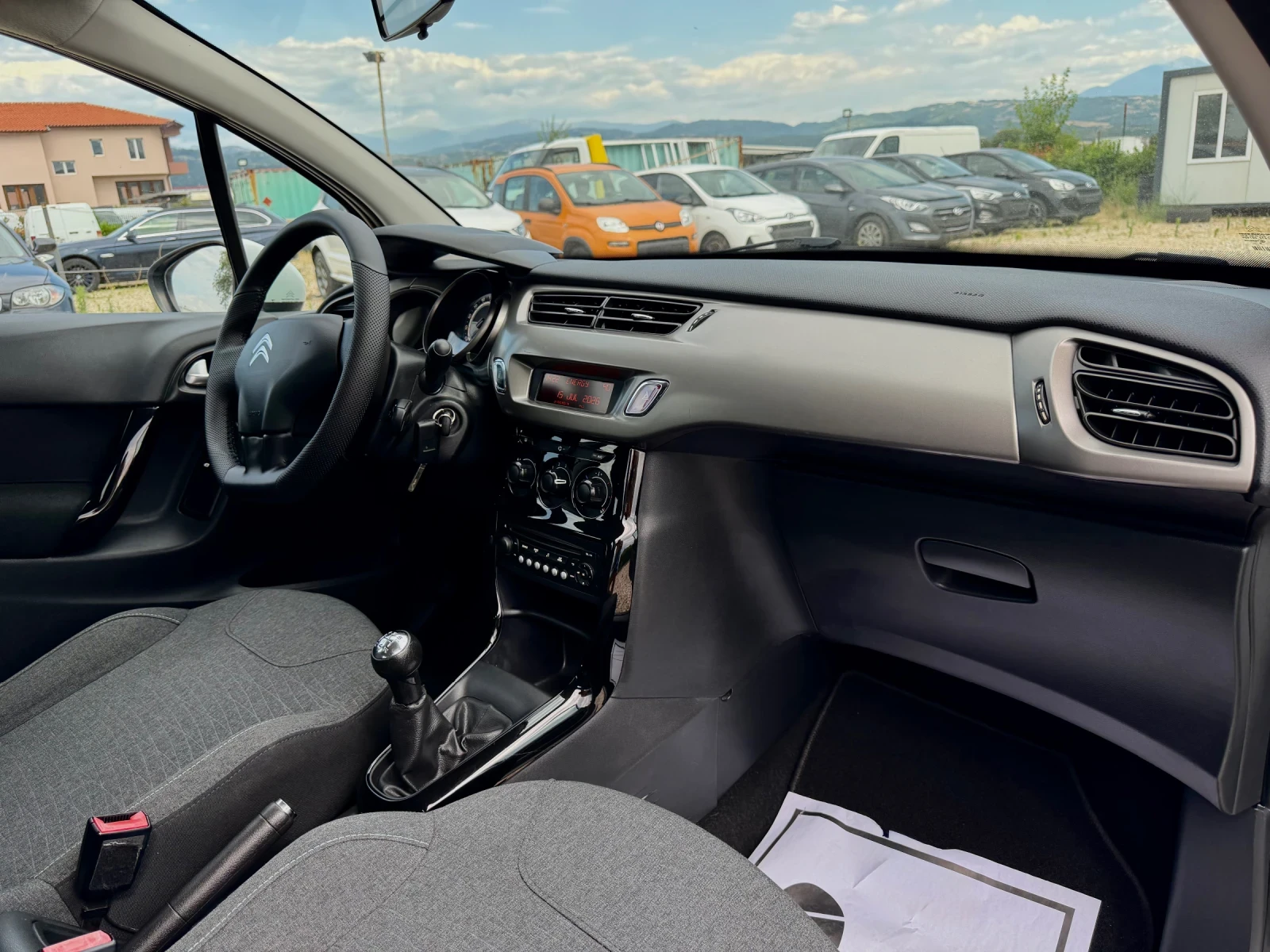 Citroen C3 1, 2 PureTech Feel EURO6, снимка 6 - Автомобили и джипове - 55300759