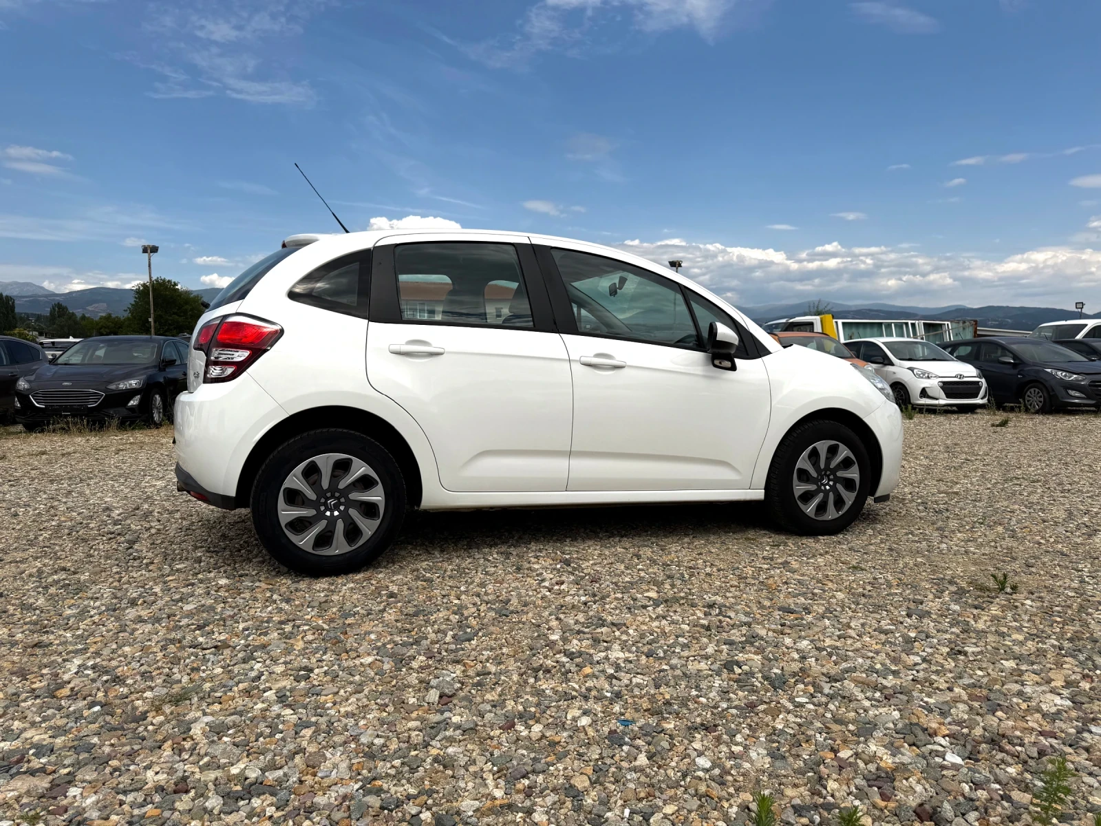 Citroen C3 1, 2 PureTech Feel EURO6, снимка 4 - Автомобили и джипове - 55300759