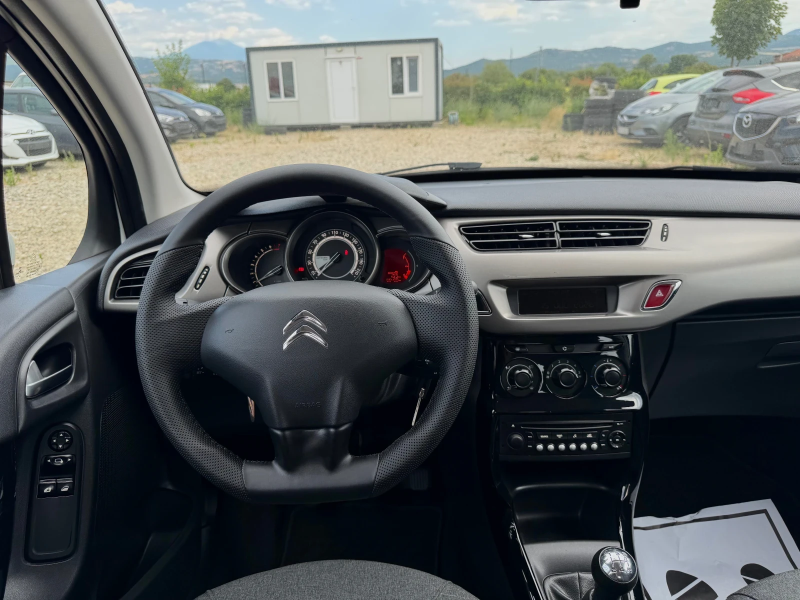 Citroen C3 1, 2 PureTech Feel EURO6, снимка 7 - Автомобили и джипове - 55300759