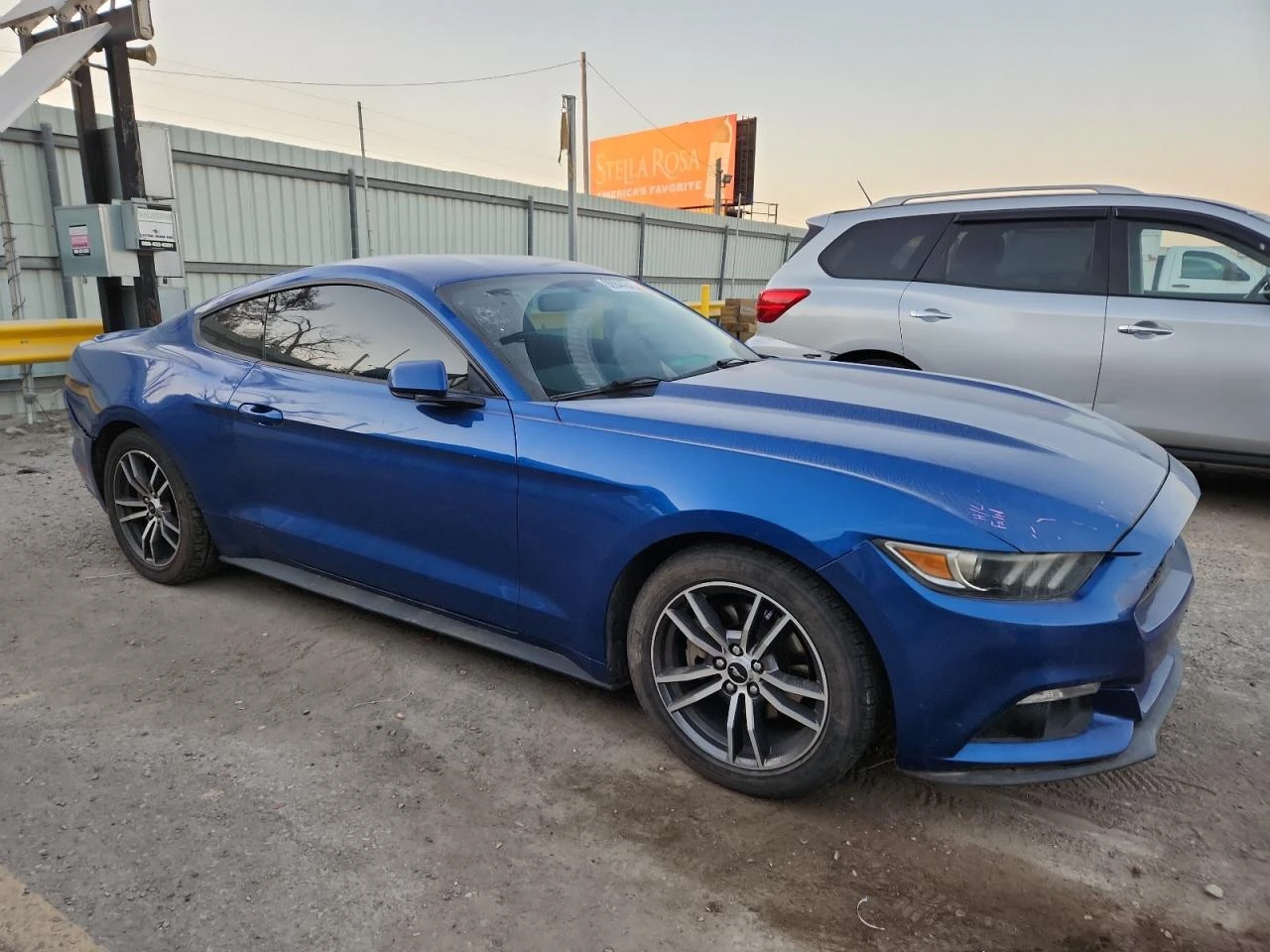 Ford Mustang 2.3i, снимка 4 - Автомобили и джипове - 55390477