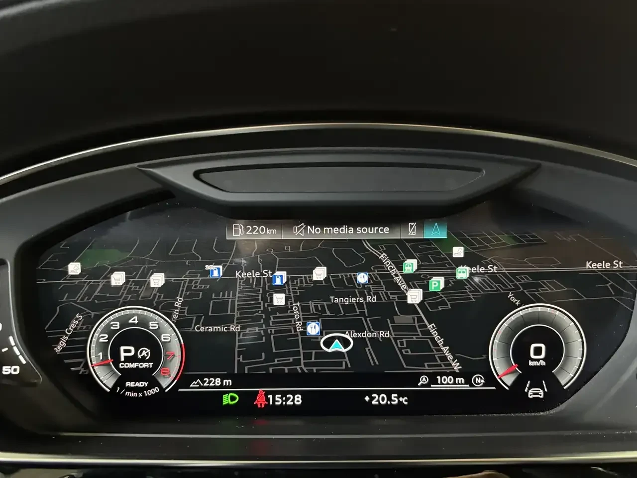 Audi A8 L* FACE* 360* ДИСТРОНИК* ОБДУХ* ВЪЗДУШНО* , снимка 16 - Автомобили и джипове - 55769518