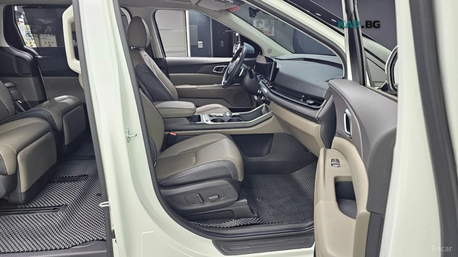 Kia Carnival NOBLESSE* 7МЕСТЕН* ДИСТРОНИК* ОБДУХВАНЕ* КАМЕРА* , снимка 9 - Автомобили и джипове - 55952123