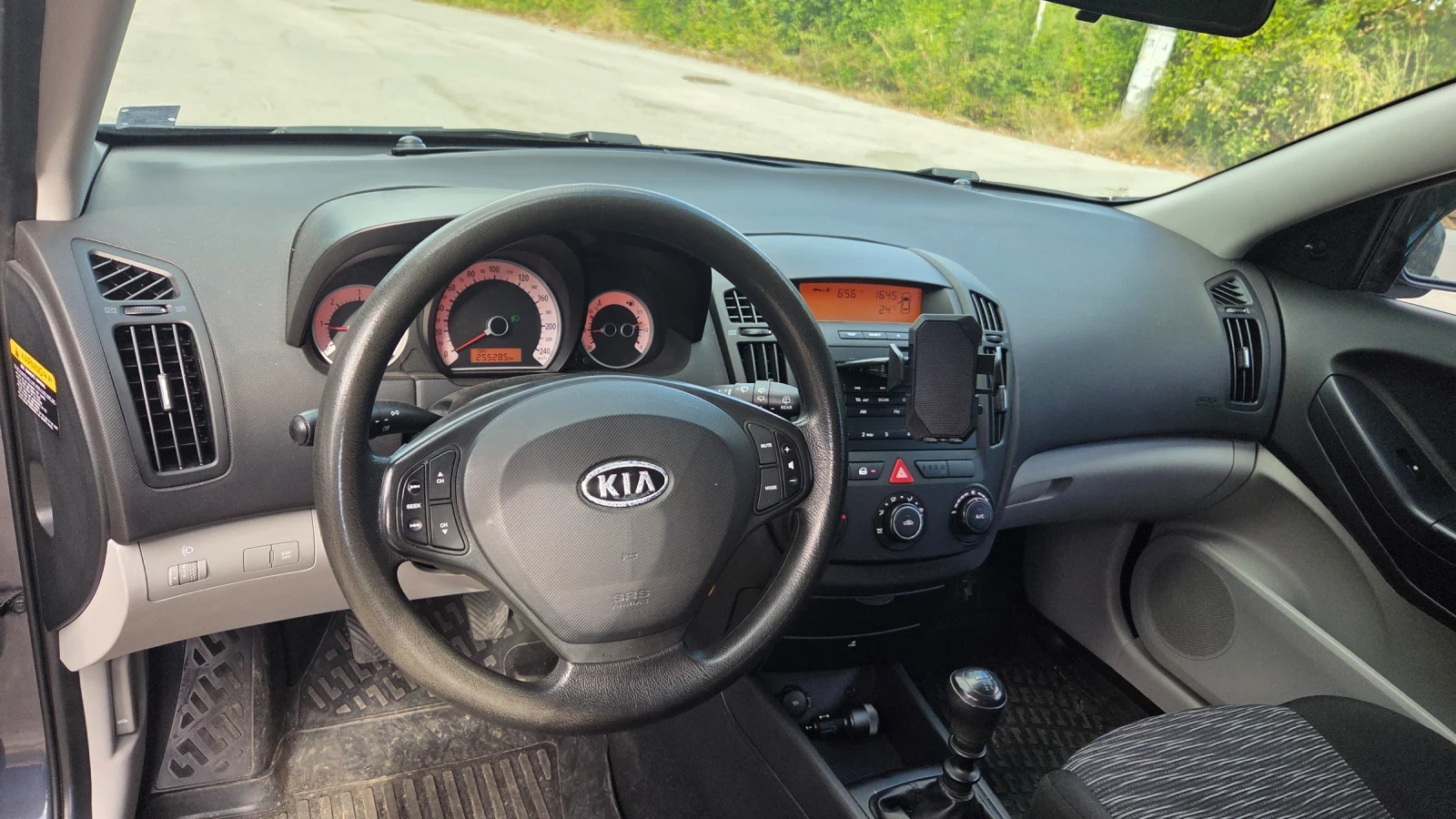 Kia Pro ceed 1.6 CRDI, снимка 6 - Автомобили и джипове - 56111550