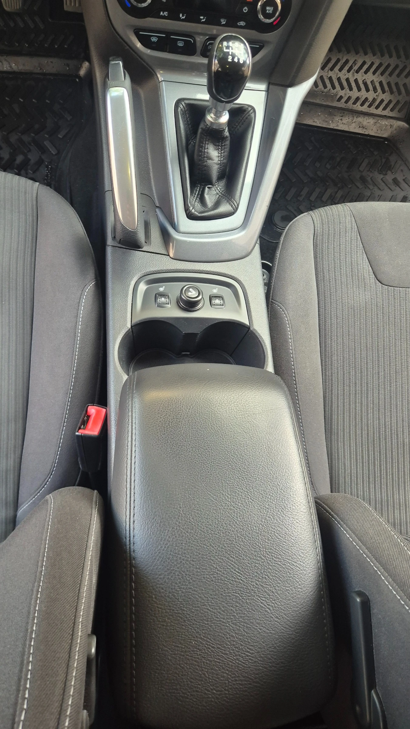 Ford Focus, снимка 12 - Автомобили и джипове - 56608986