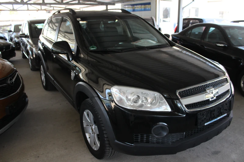 Chevrolet Captiva 2.4И 4х4, снимка 3 - Автомобили и джипове - 47403497