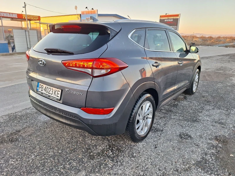 Hyundai Tucson 1.7 CRDI Xpossible, снимка 6 - Автомобили и джипове - 49051418