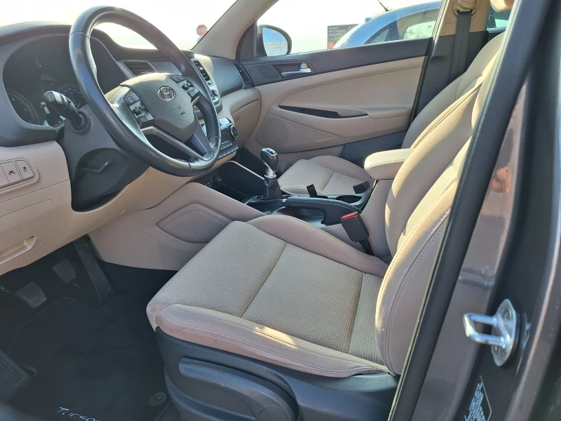 Hyundai Tucson 1.7 CRDI Xpossible, снимка 6 - Автомобили и джипове - 48003283