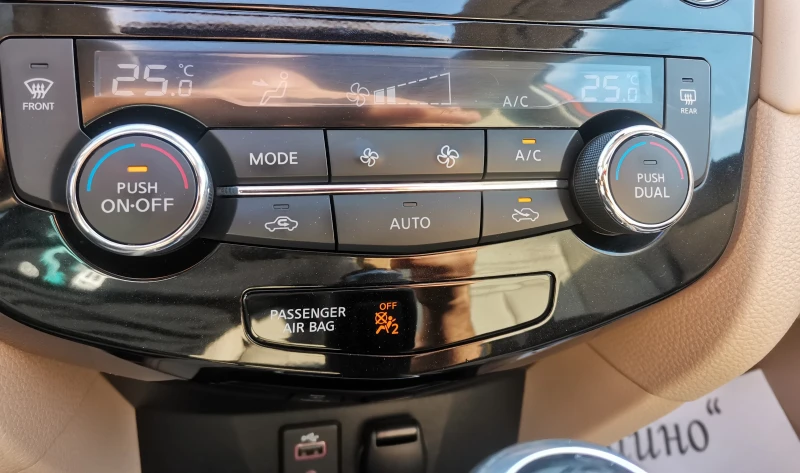 Nissan Rogue 2.5 SL AWD, снимка 13 - Автомобили и джипове - 53507314