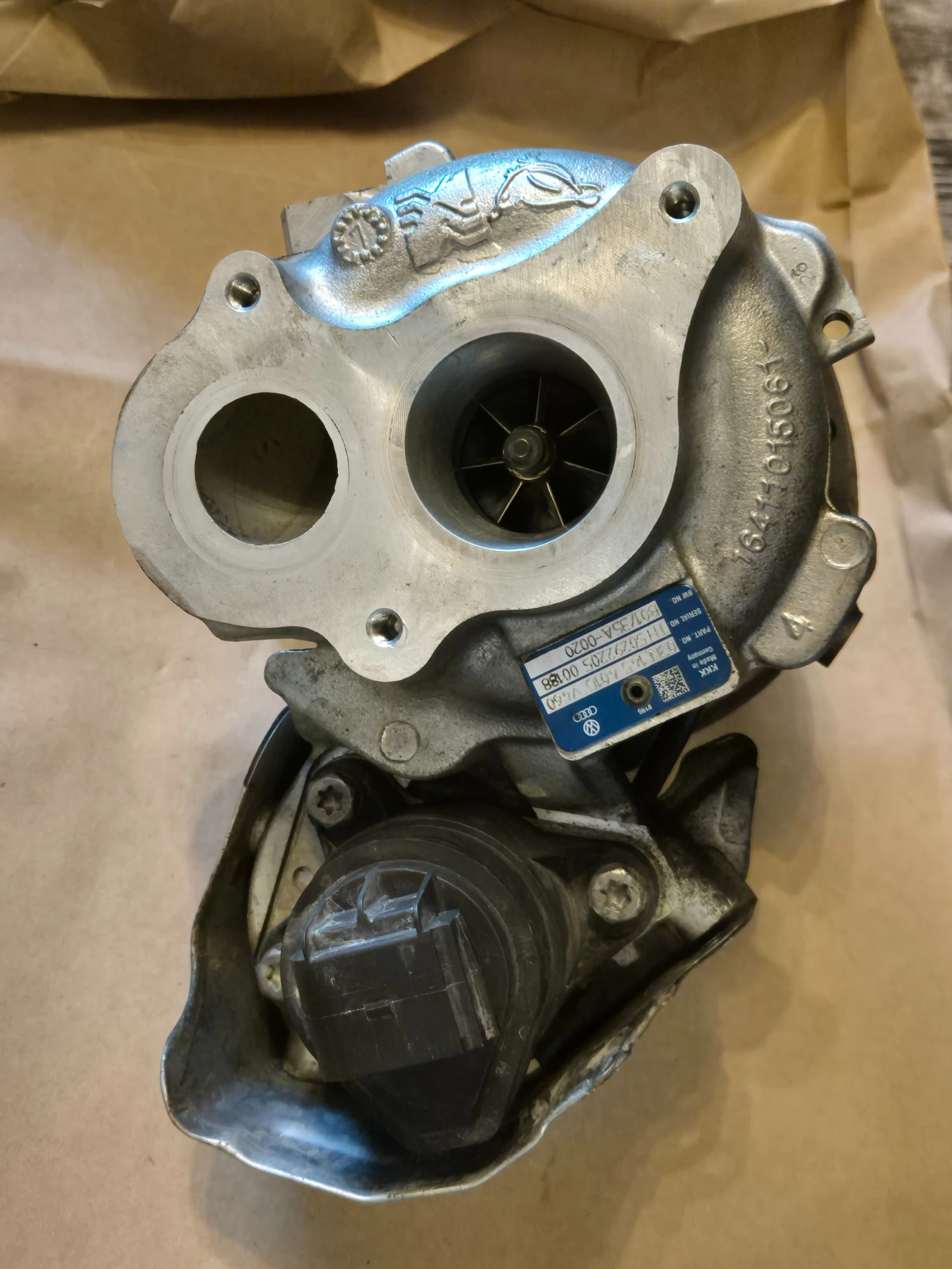 VW Tiguan BorgWarner турбина оригинална VAG 2.0 TDI Bi-Turbo, снимка 14 - Автомобили и джипове - 53944644