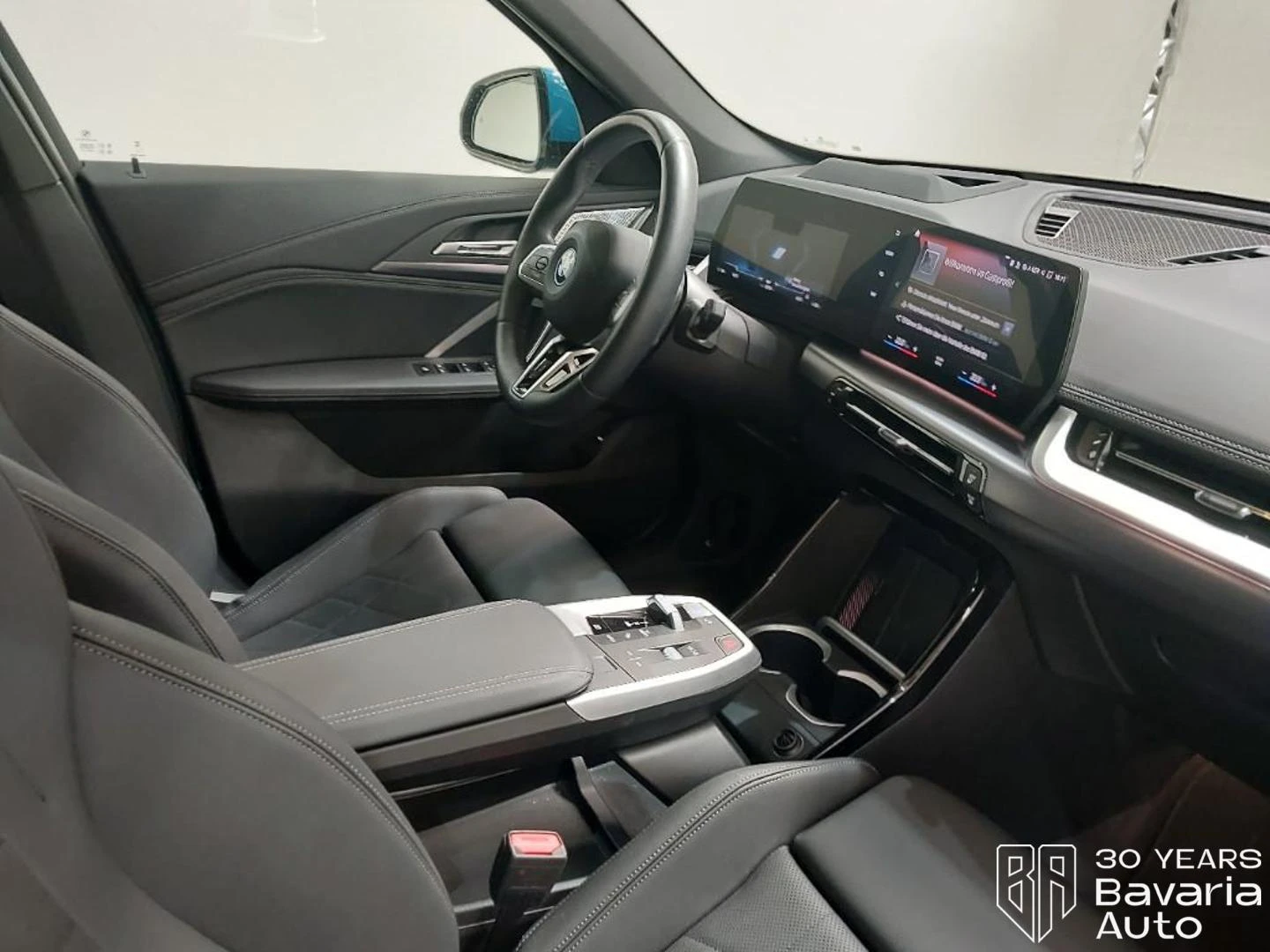 BMW iX1 30 xDrive M Sport Paket - изображение 7