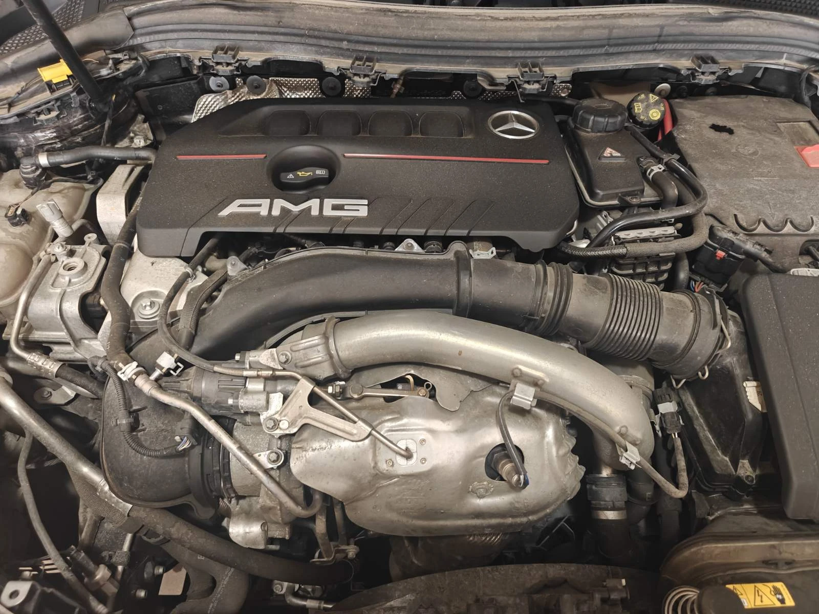 Mercedes-Benz GLA 350 AMG в гаранция до 2027, снимка 11 - Автомобили и джипове - 54329704