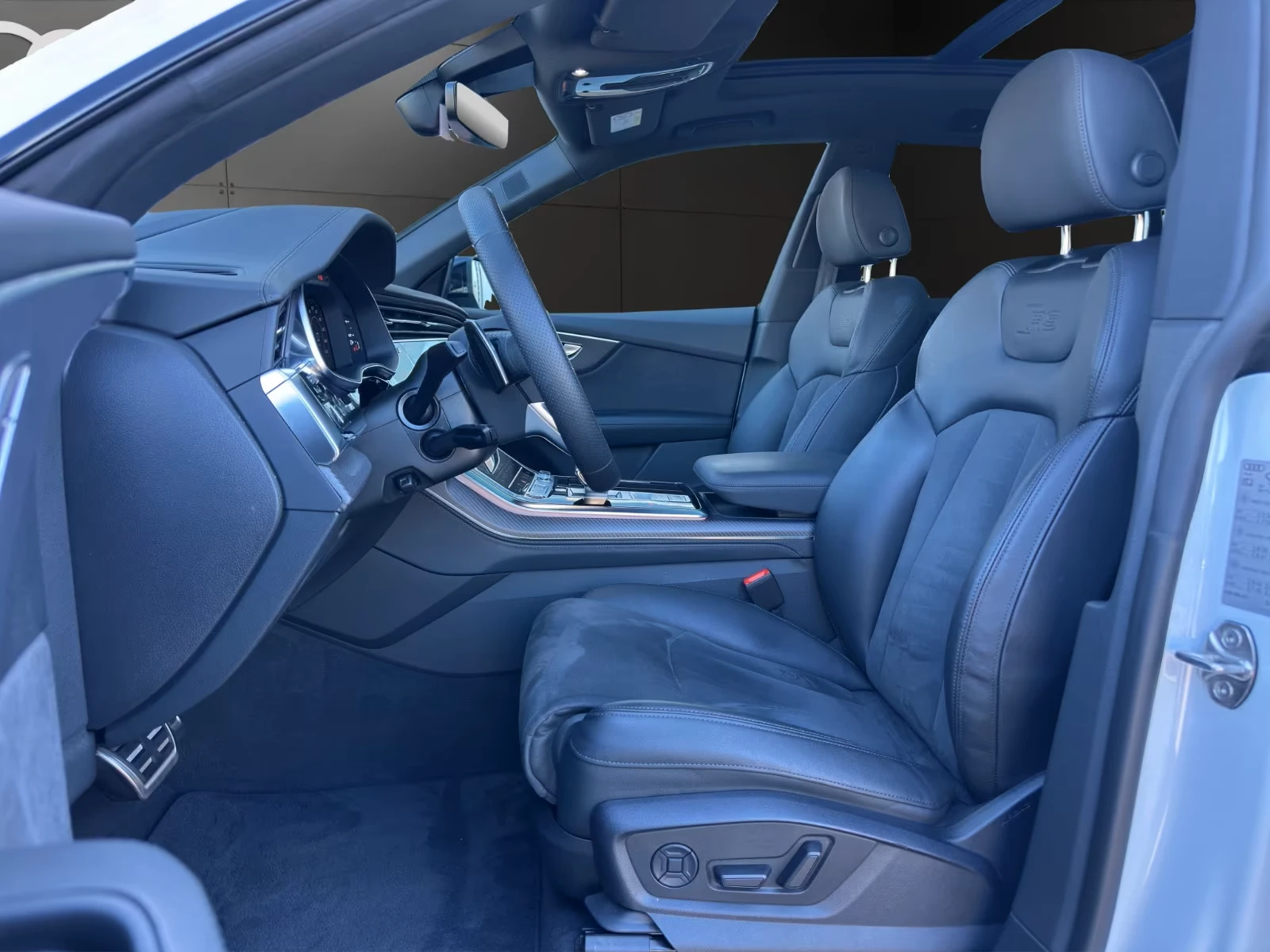 Audi RSQ8 HEAD-UP* DISTR* B&O* MEMORY* PANO* 360CAM* , снимка 7 - Автомобили и джипове - 54519587
