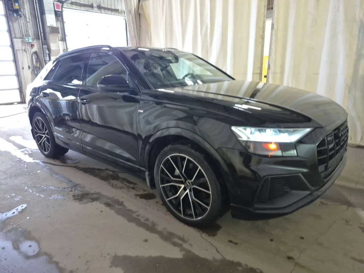 Audi Q8 TECHNIK  CARFAX, снимка 2 - Автомобили и джипове - 54870734