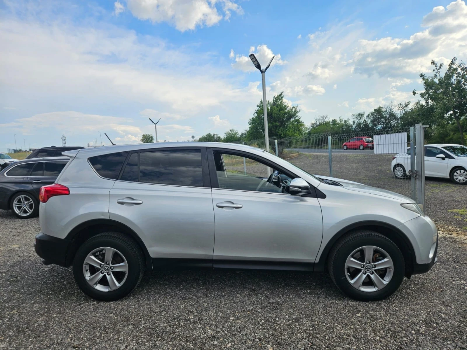 Toyota Rav4 2.0D4D, снимка 7 - Автомобили и джипове - 55037880
