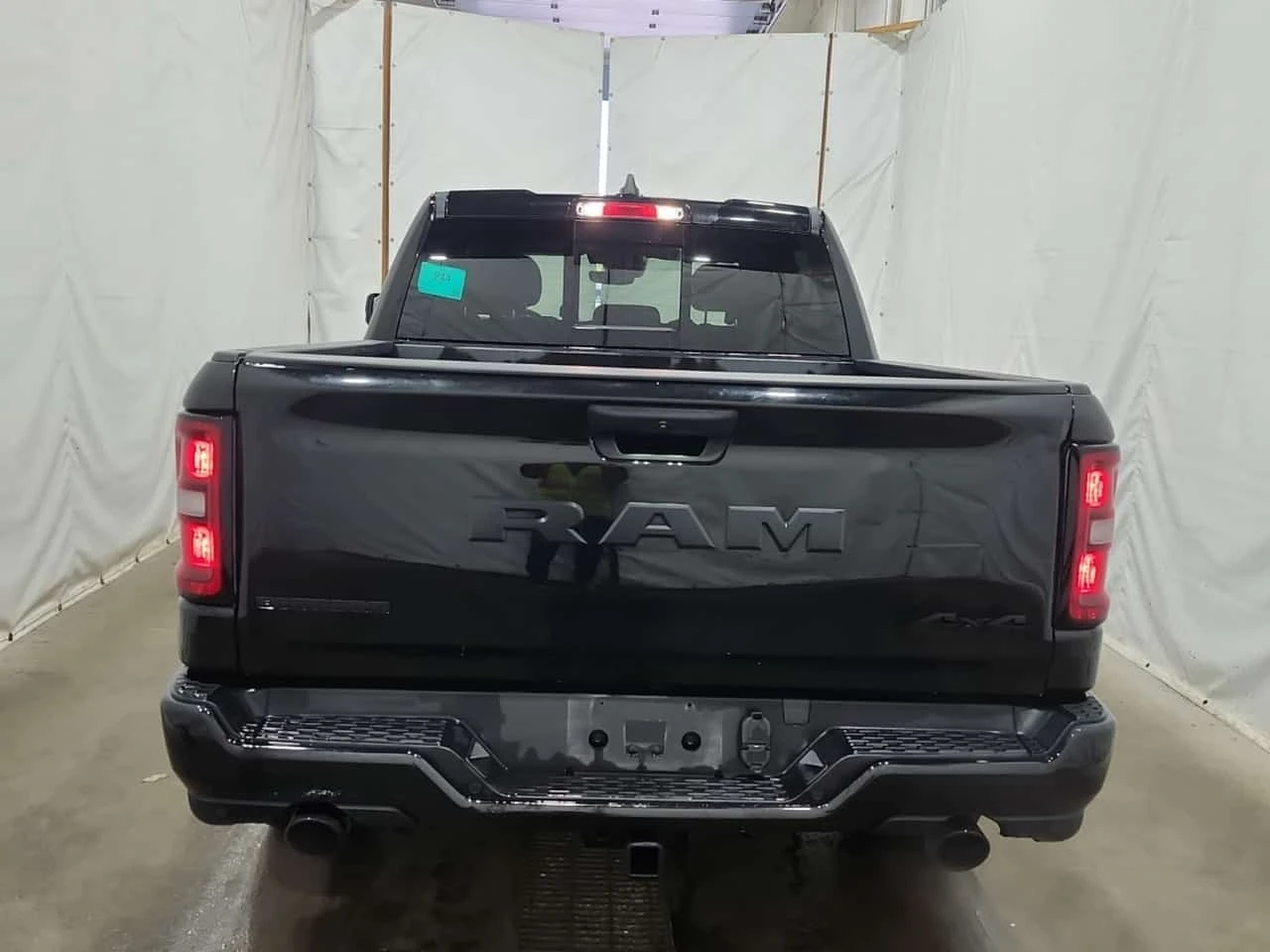 Dodge RAM 1500 * 4x4 Crew Cab 5'7" Box Big Horn Crew Cab  | Mobile.bg � ����������� 17