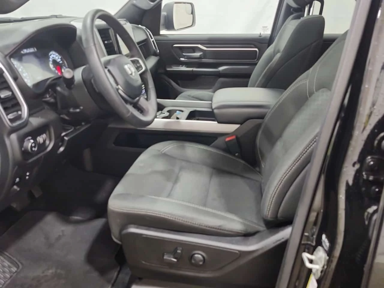 Dodge RAM 1500 * 4x4 Crew Cab 5'7" Box Big Horn Crew Cab  | Mobile.bg � ����������� 3