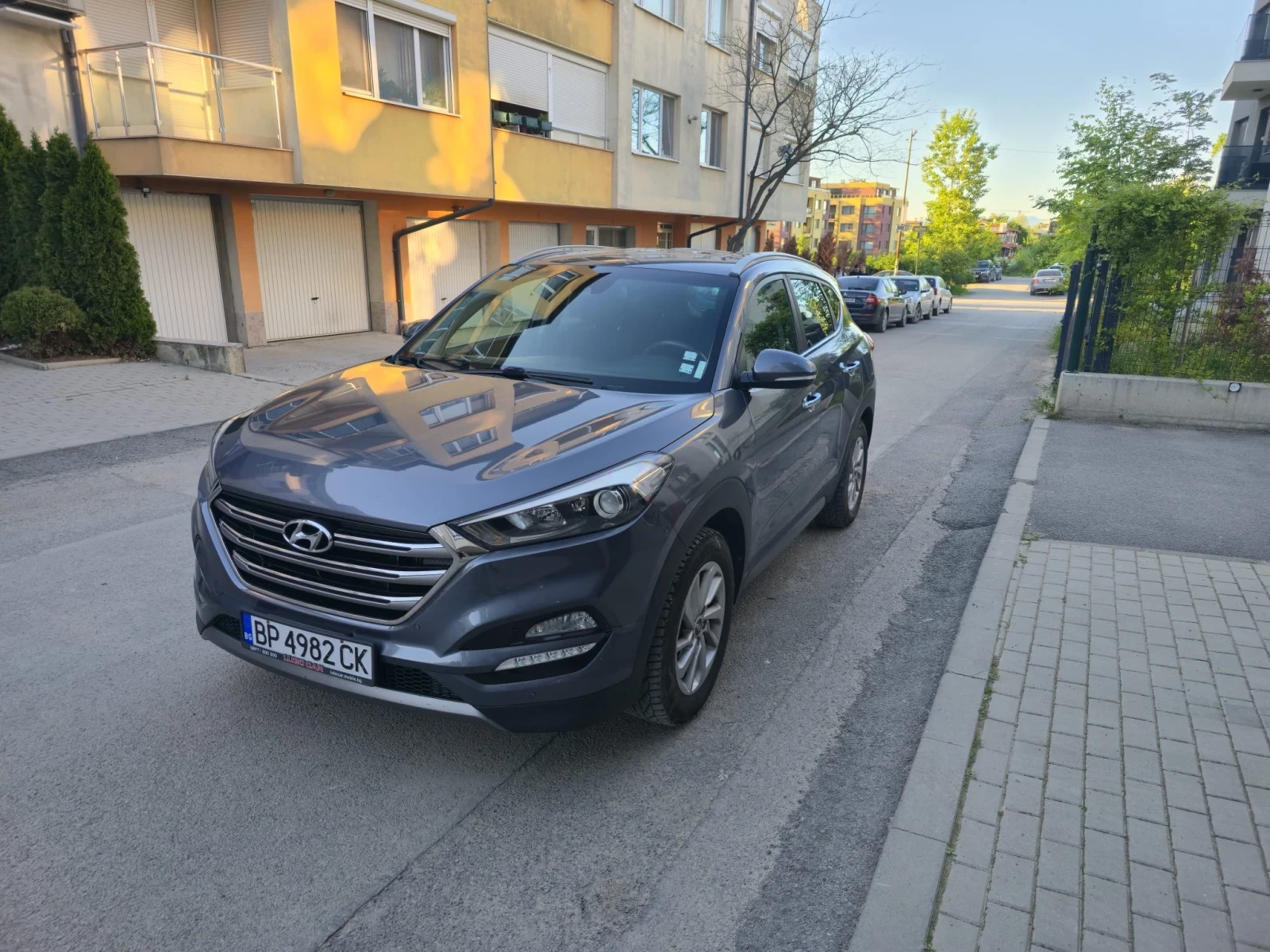 Hyundai Tucson, снимка 4 - Автомобили и джипове - 56688245