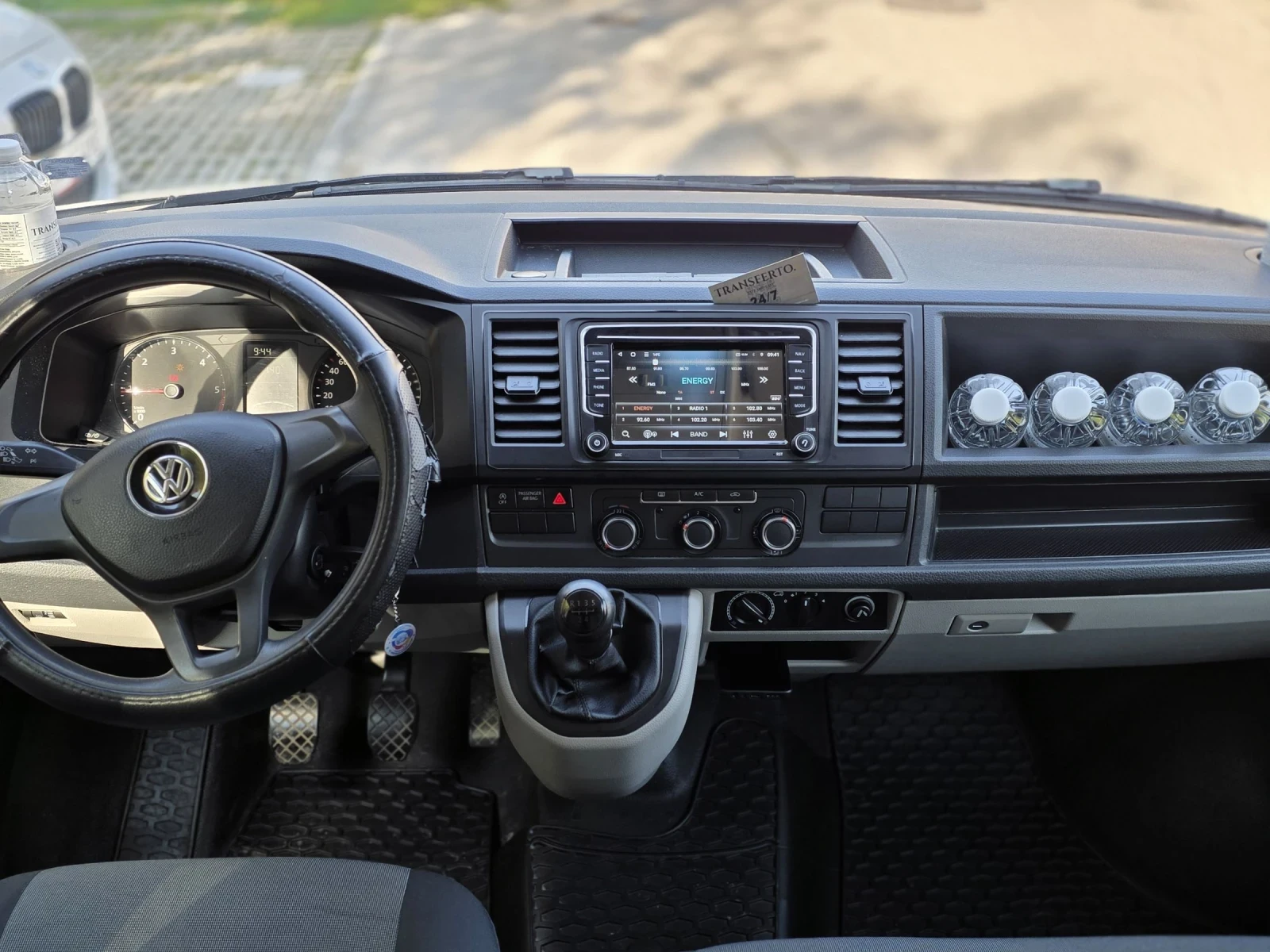 VW Transporter T6 дълга база, снимка 11 - Бусове и автобуси - 54250633