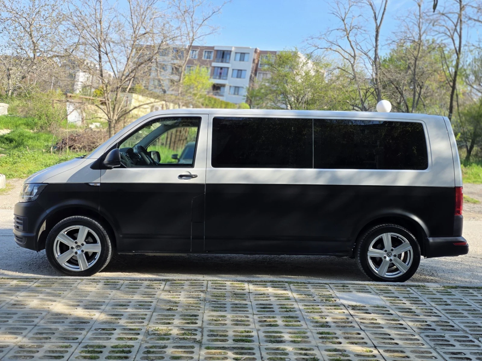 VW Transporter T6 дълга база, снимка 5 - Бусове и автобуси - 54250633