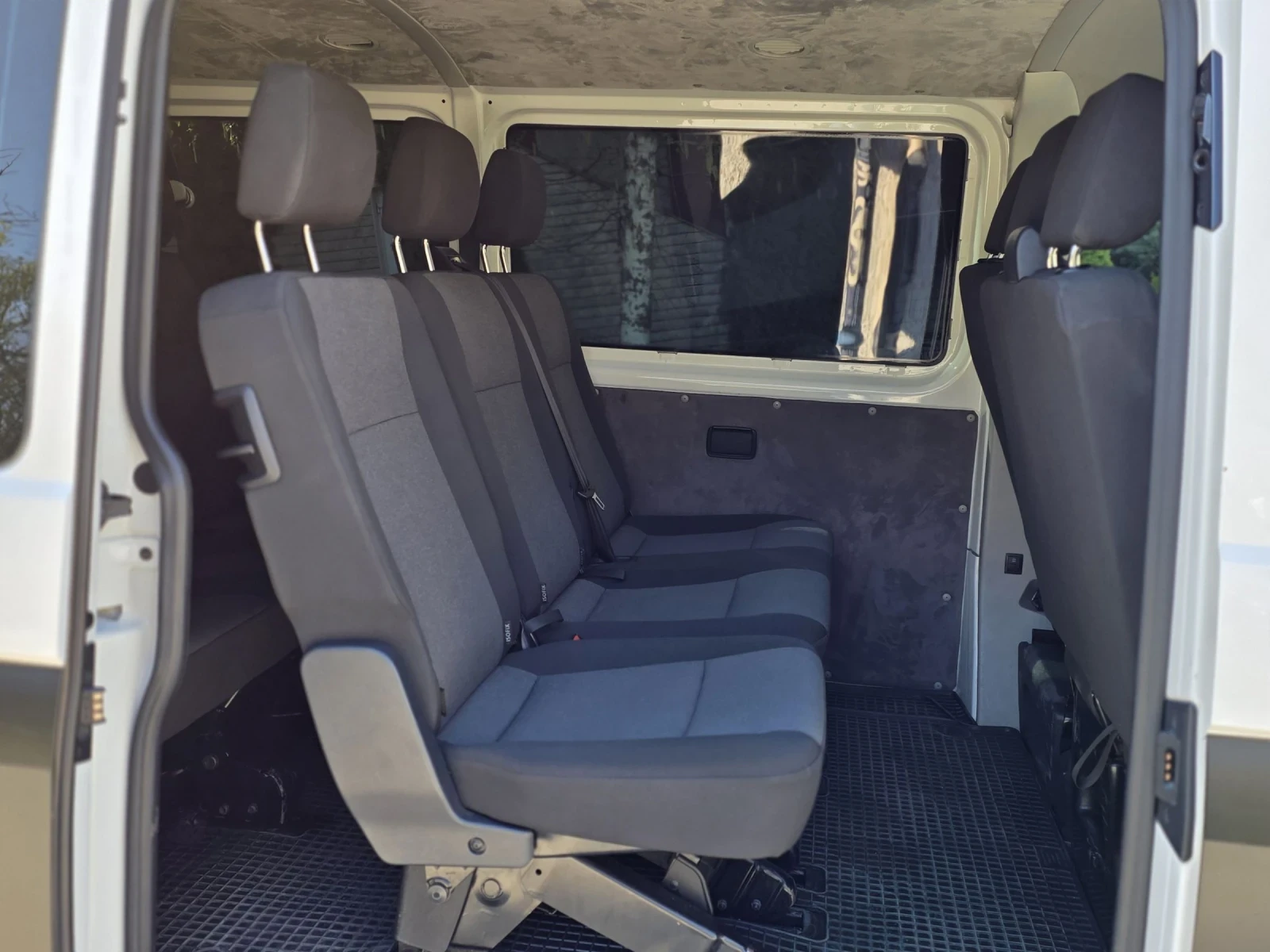 VW Transporter T6 дълга база, снимка 14 - Бусове и автобуси - 54250633