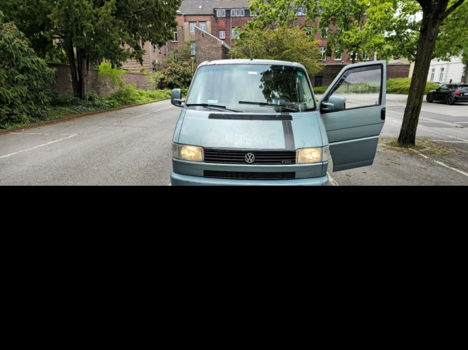 VW T4 2.5 TDI, снимка 3 - Бусове и автобуси - 54730126