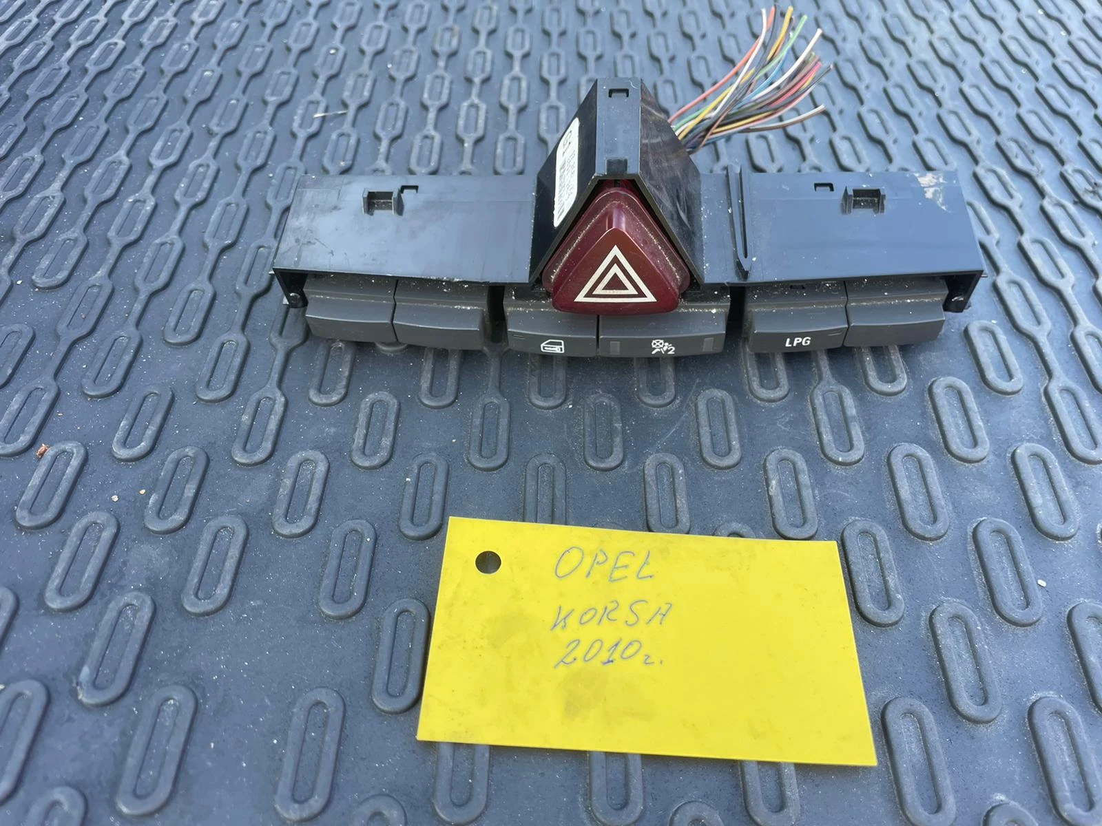    Opel Corsa 2010 | Mobile.bg   1