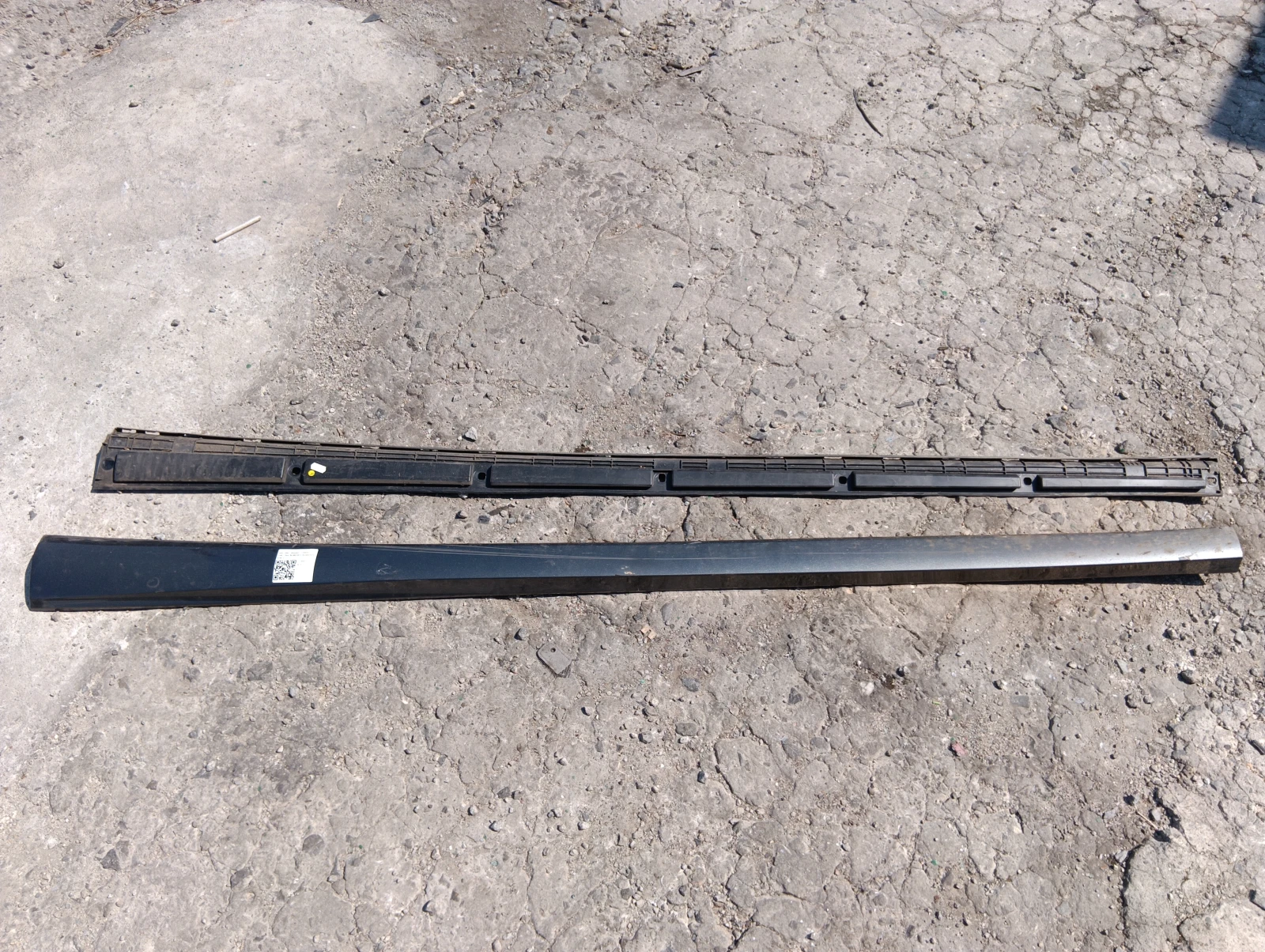 праг ляв  с държач ТЪМНО СИВ s-line 8V4853859 8V4854535 Audi A3