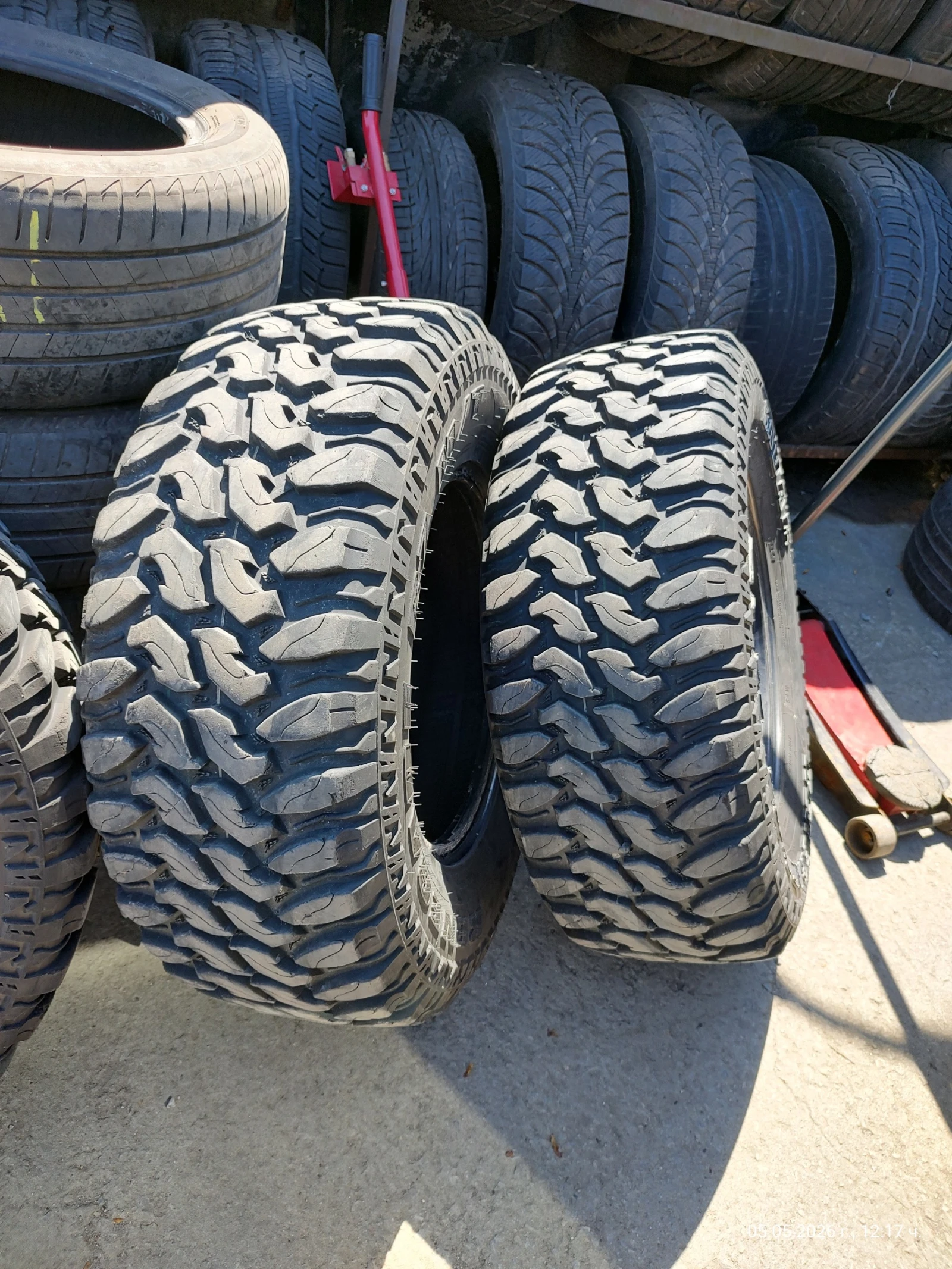 Гуми Всесезонни 285/70R17, снимка 4 - Гуми и джанти - 54436197
