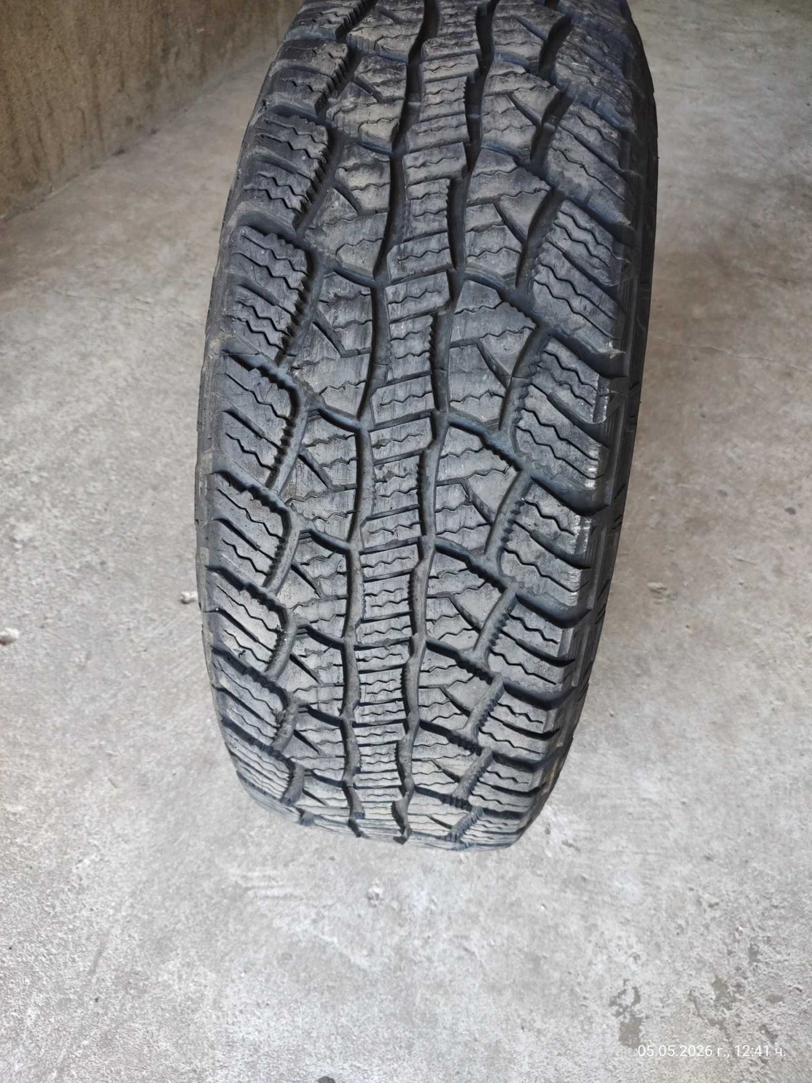 Гуми Всесезонни 285/70R17, снимка 6 - Гуми и джанти - 54436197