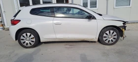 VW Scirocco 2.0TDI 6скорости, снимка 11