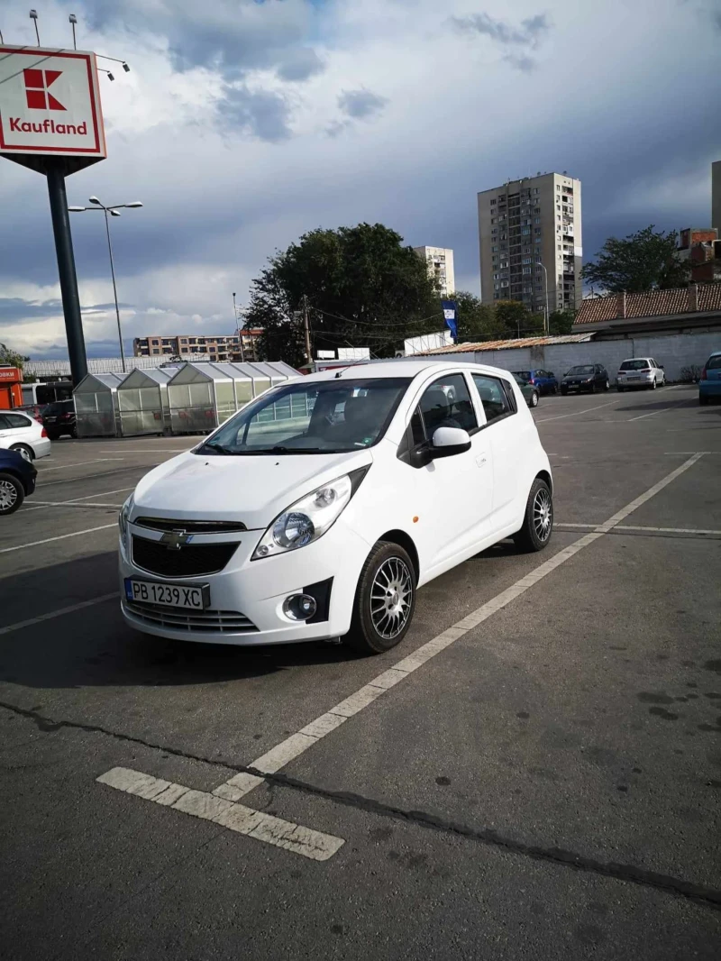 Chevrolet Spark, снимка 4 - Автомобили и джипове - 46897664