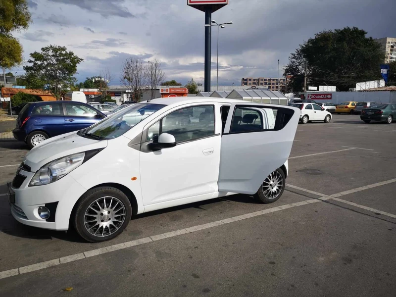 Chevrolet Spark, снимка 9 - Автомобили и джипове - 46897664