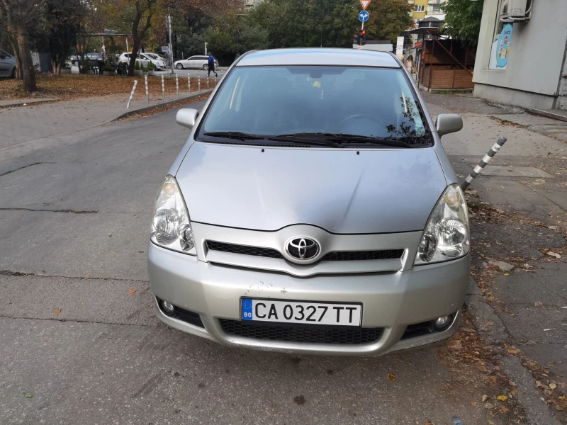 Toyota Corolla verso, снимка 15 - Автомобили и джипове - 47635198