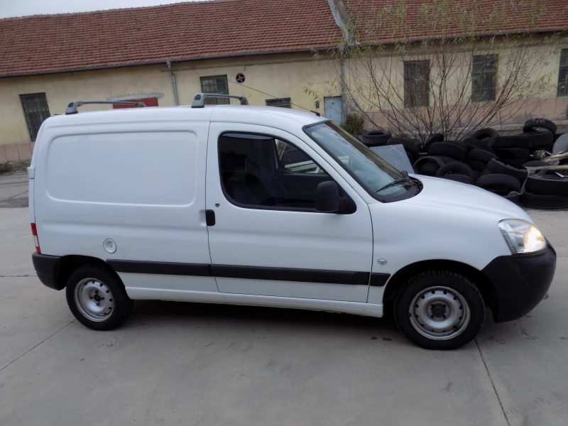 Peugeot Partner 1.6HDI KLIMA/PARKTRONIK, снимка 4 - Автомобили и джипове - 48281066