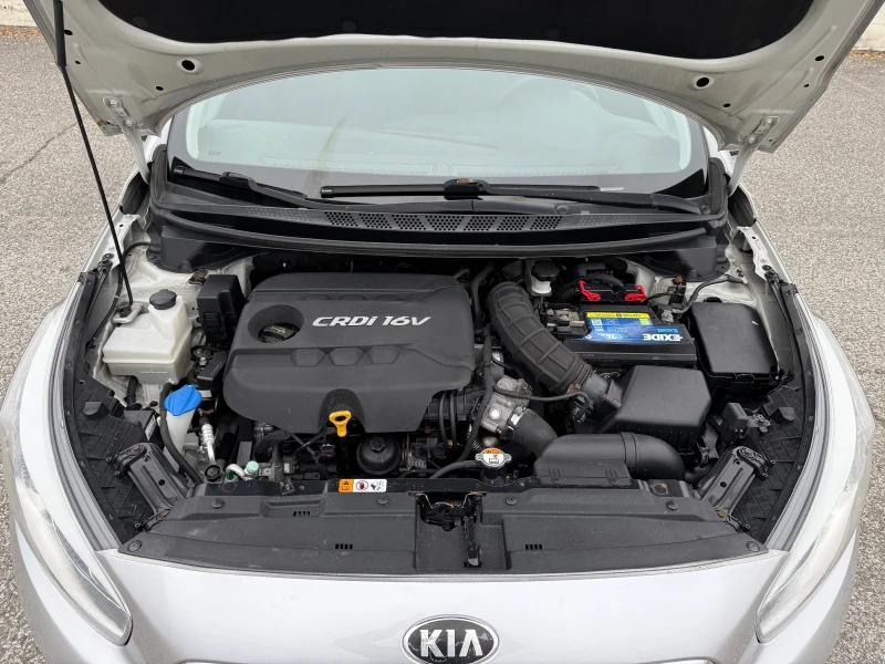 Kia Ceed 1.4crdi-90kc, снимка 16 - Автомобили и джипове - 48652819