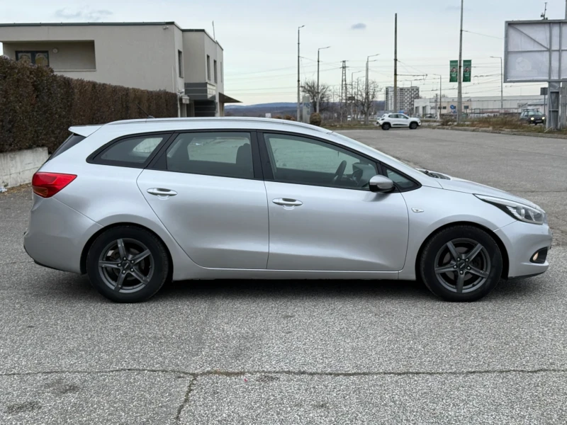 Kia Ceed 1.4crdi-90kc, снимка 8 - Автомобили и джипове - 48652819