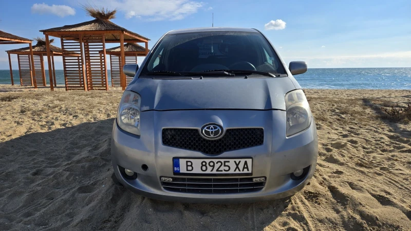 Toyota Yaris 1.3 АГУ КЛИМА, снимка 3 - Автомобили и джипове - 49000491