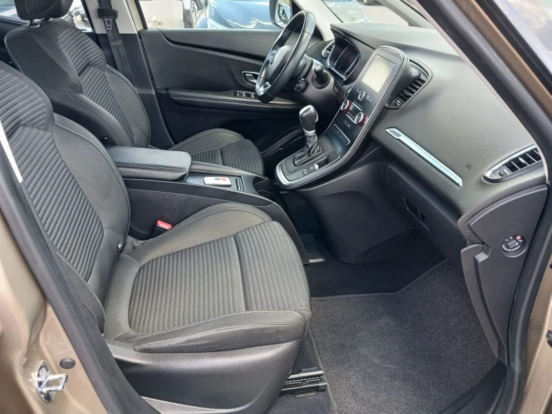 Renault Scenic 1.5 dci ПЪЛНА СЕРВИЗНА КНИЖКА , снимка 10 - Автомобили и джипове - 50121855
