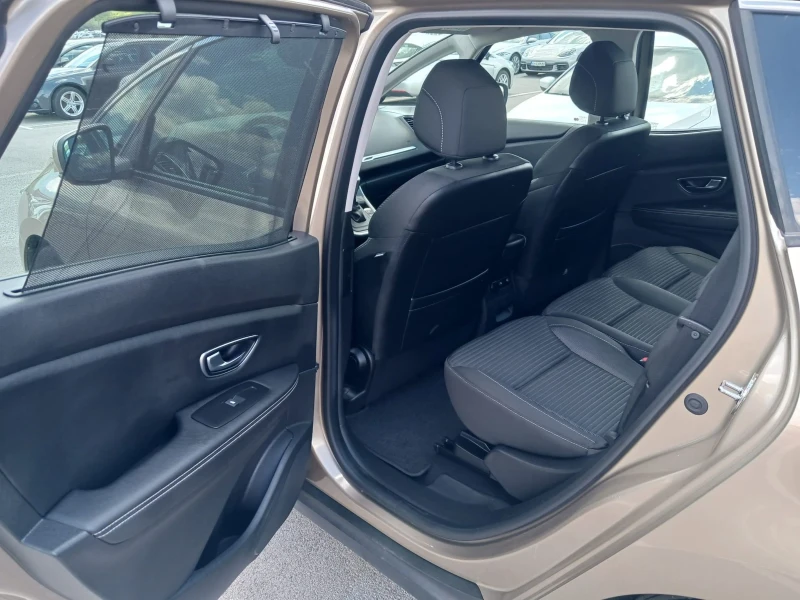 Renault Scenic 1.5 dci ПЪЛНА СЕРВИЗНА КНИЖКА , снимка 12 - Автомобили и джипове - 50121855