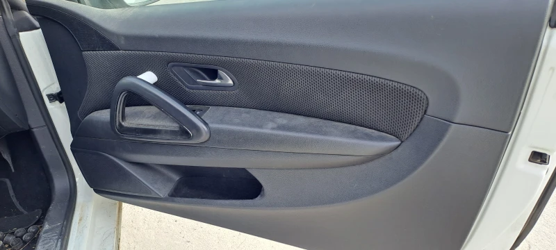 VW Scirocco 2.0TDI 6скорости, снимка 4 - Автомобили и джипове - 50160365