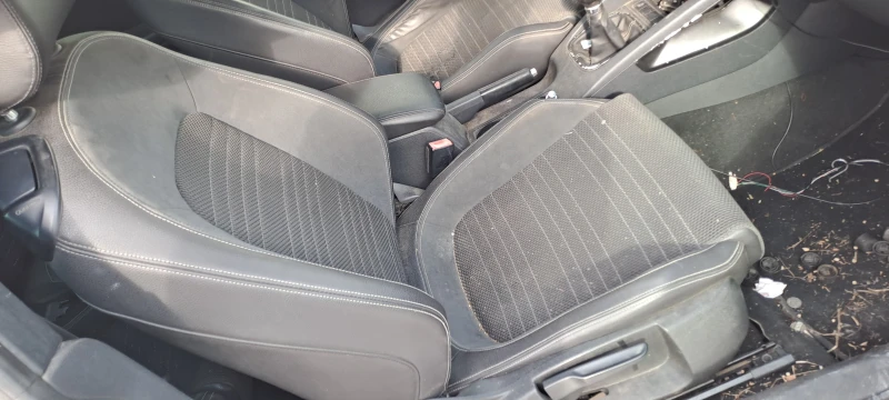 VW Scirocco 2.0TDI 6скорости, снимка 3 - Автомобили и джипове - 50160365