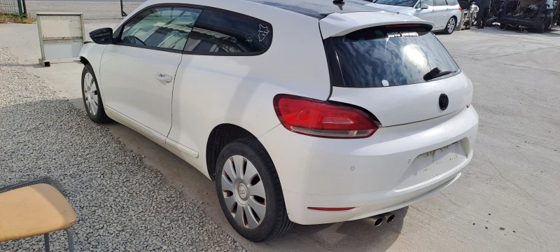 VW Scirocco 2.0TDI 6скорости, снимка 9 - Автомобили и джипове - 50160365