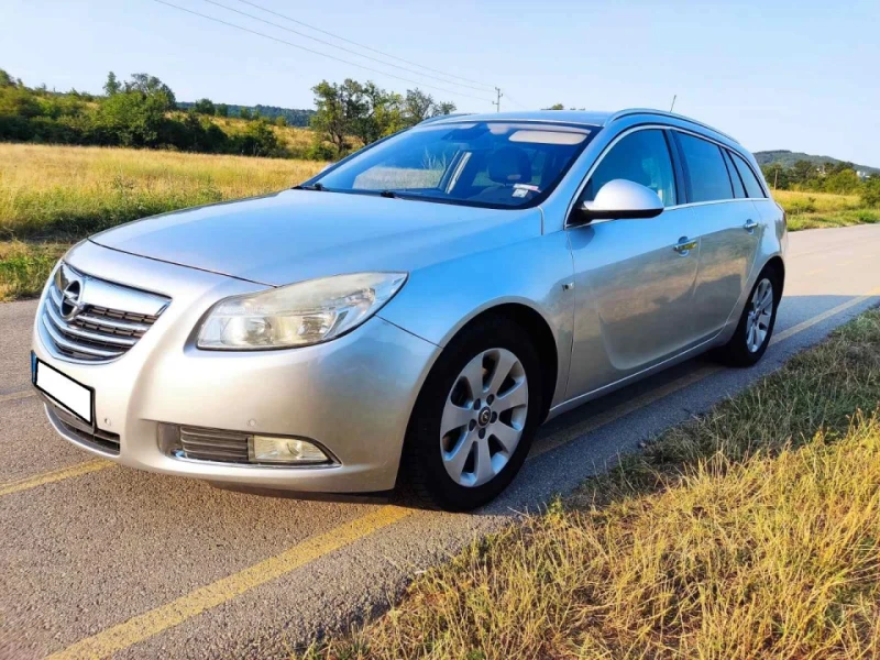 Opel Insignia, снимка 2 - Автомобили и джипове - 52516372