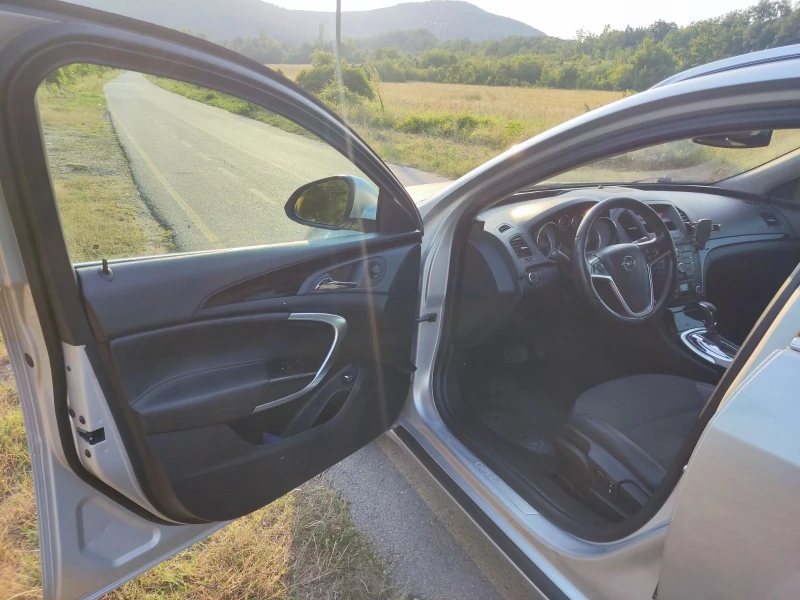 Opel Insignia, снимка 5 - Автомобили и джипове - 52516372