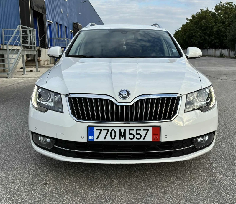 Skoda Superb 2.0 TDI/170/4X4, снимка 2 - Автомобили и джипове - 52568196