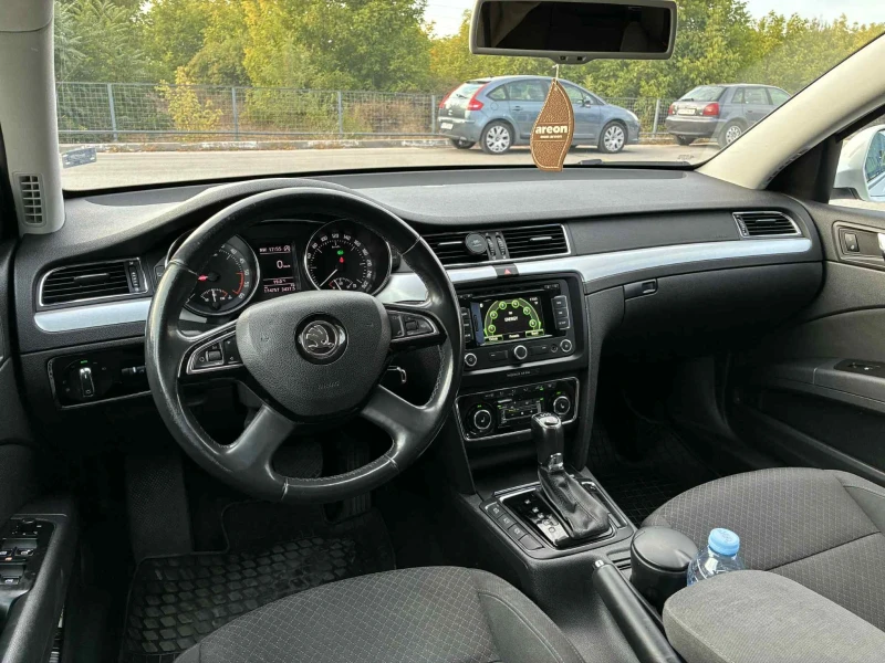 Skoda Superb 2.0 TDI/170/4X4, снимка 9 - Автомобили и джипове - 52568196