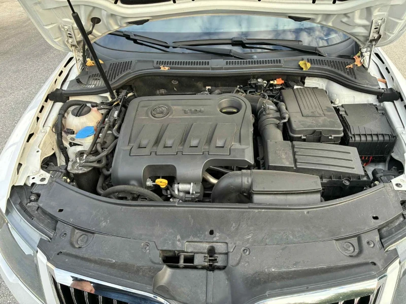 Skoda Superb 2.0 TDI/170/4X4, снимка 17 - Автомобили и джипове - 52568196